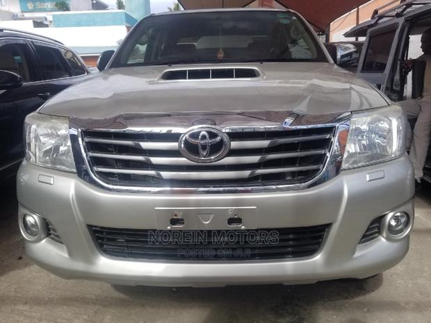 2015 Toyota Hilux SR 4x4 Silver - Used Off-Road Truck