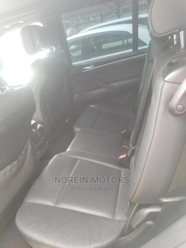 Luxury SUV: BMW X5 2015 in Pearl - Experience Elegance on Wheels!