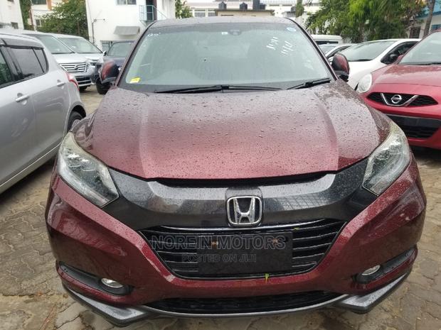2015 Honda Vezel 1.5 Hybrid 4WD Purple: Pre-owned Luxury