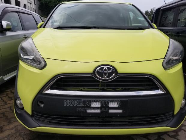 2015 Toyota Sienta 1.5 AWD 6-Seater in Yellow: Top-Quality Used Vehicle