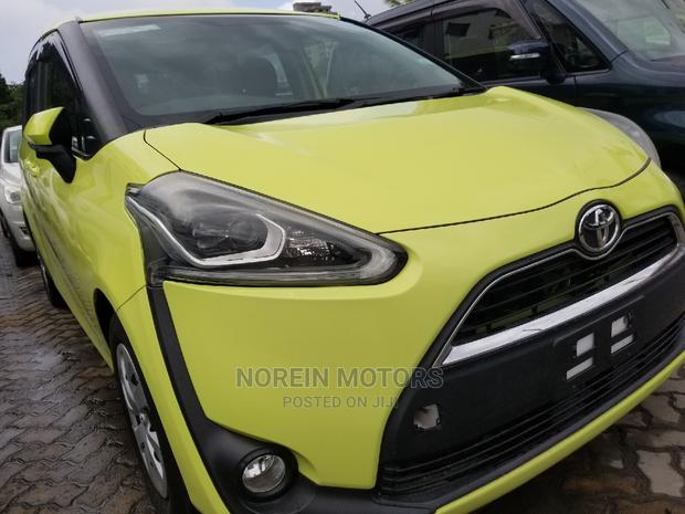 2015 Toyota Sienta 1.5 AWD 6-Seater in Yellow: Top-Quality Used Vehicle