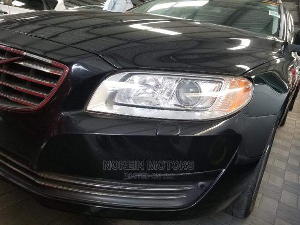 Volvo V70 2015 Black - Executive Edition