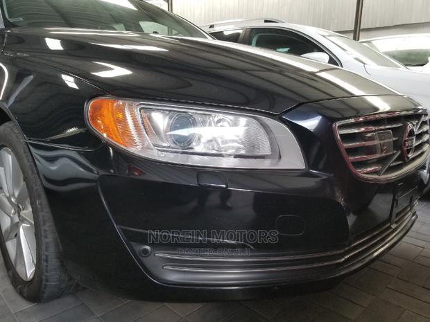 Volvo V70 2015 Black - Executive Edition