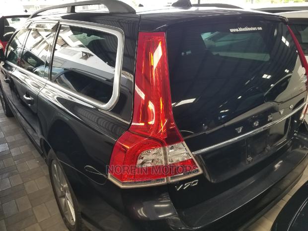 Volvo V70 2015 Black - Executive Edition