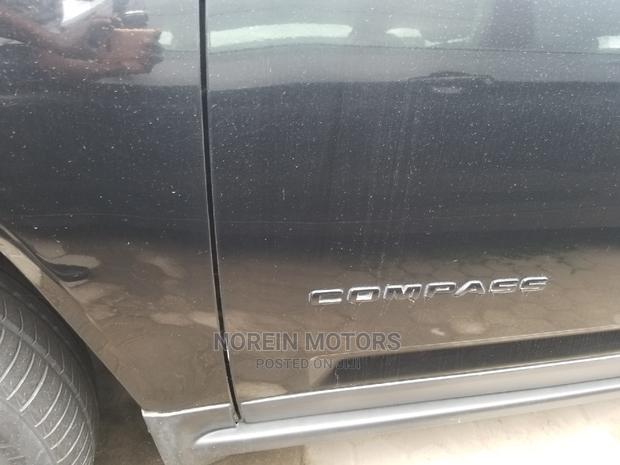 2015 Jeep Cherokee Black: Rugged Design, Smooth Ride