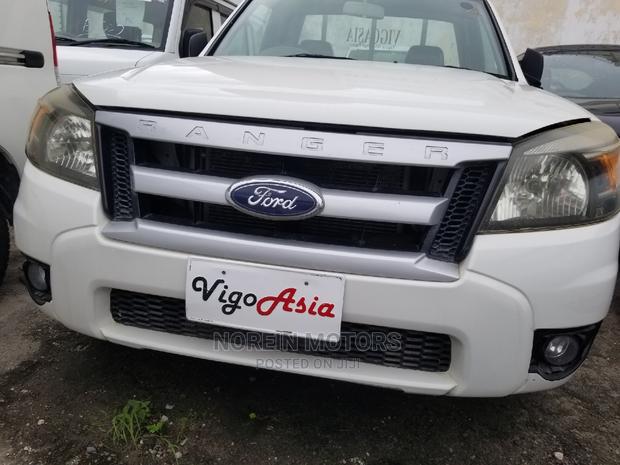 2014 White Ford Ranger: Stylish and Powerful Pickup Truck for Sale