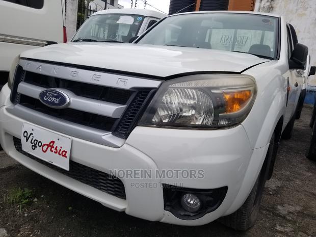 2014 White Ford Ranger: Stylish and Powerful Pickup Truck for Sale