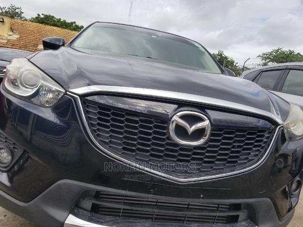 2015 Mazda CX-5 Touring FWD Black in excellent condition