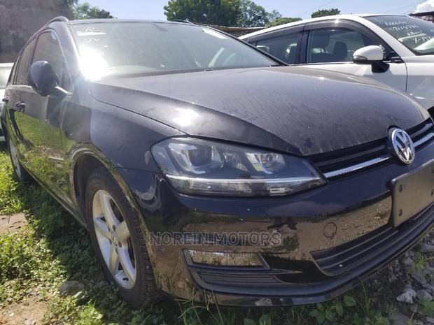 2015 Volkswagen Golf - Black Edition - Luxury and Performance
