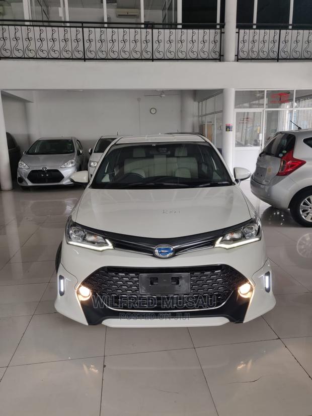 White 2016 Toyota Fielder - Used Car, Excellent Value
