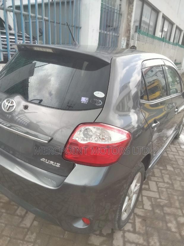 Quality 2011 Toyota Auris Gray - Perfect for Your Needs