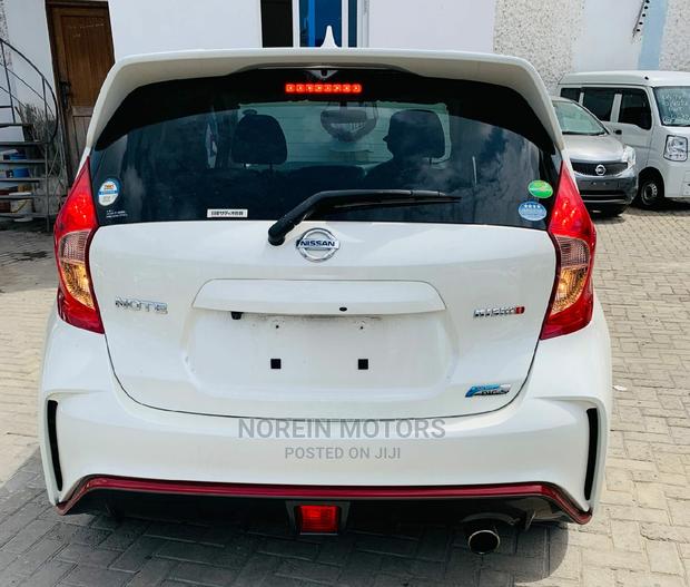2016 Nissan Note in Off-White: A Fresh Take on Compact SUVs