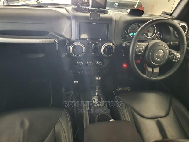 2016 Jeep Wrangler Black: Ready for your next off-road adventure!