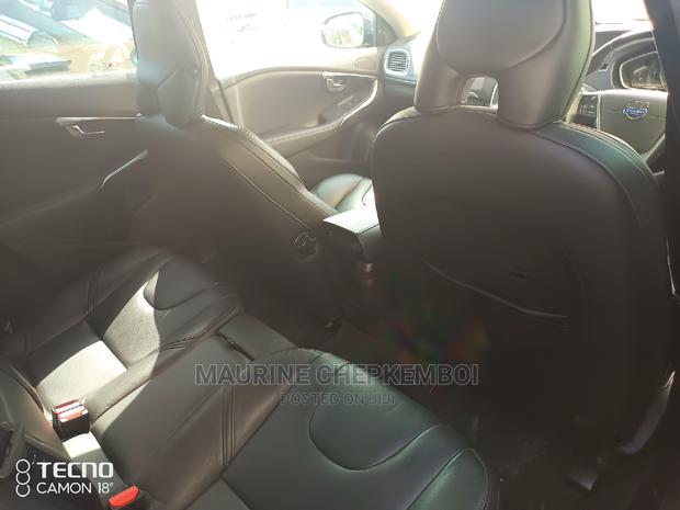 Volvo V40 2015 Black