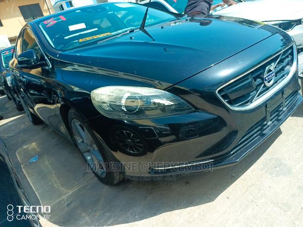 Volvo V40 2015 Black