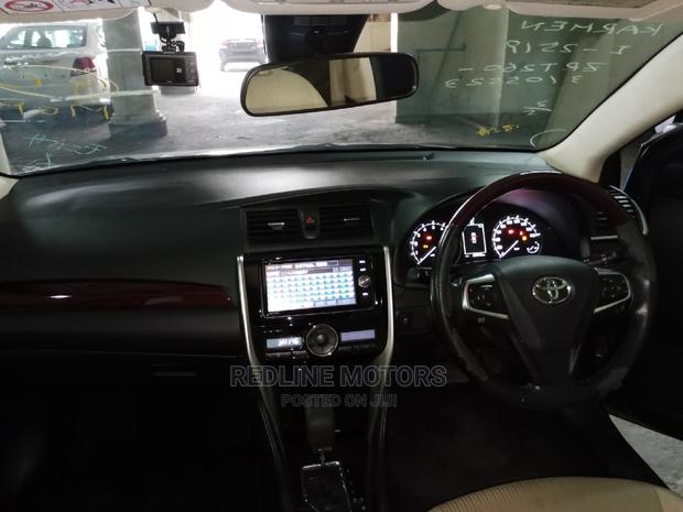 2017 Toyota Premio Gray - Comfortable and Efficient Sedan for Everyday Use