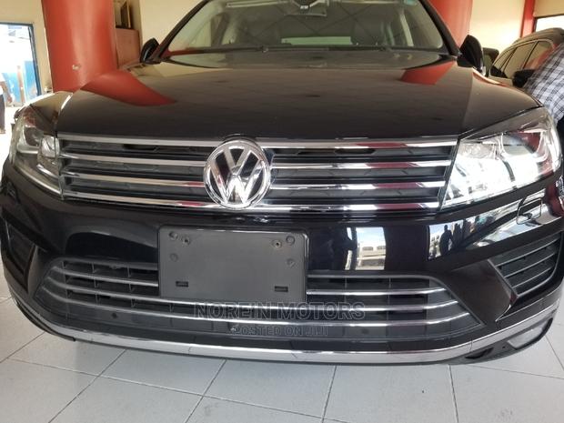 2015 Black Volkswagen Touareg V6 Lux AWD 4MOTION