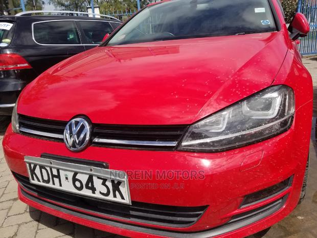 2015 Volkswagen Golf in Red: Compact Car with Style and Comfort