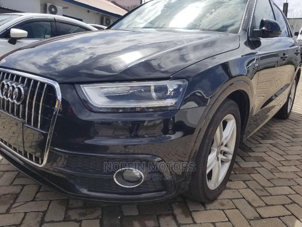 2014 Audi Q3 2.0 TFSI Quattro - Black Edition