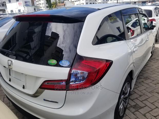 2015 Honda Jade 1.5 Hybrid: Modern, Sleek, and Eco-Friendly
