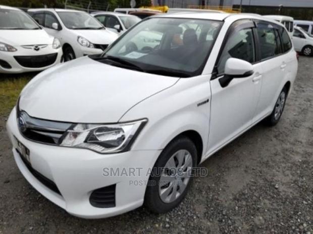 White 2015 Toyota Corolla Fielder - Exceptional Quality