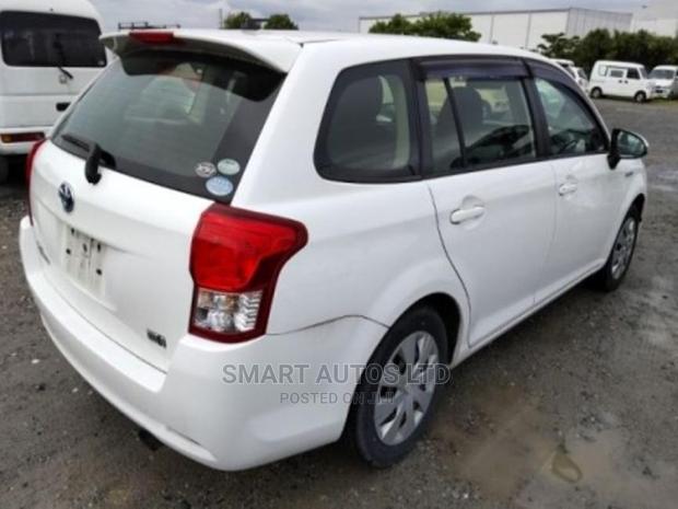 White 2015 Toyota Corolla Fielder - Exceptional Quality
