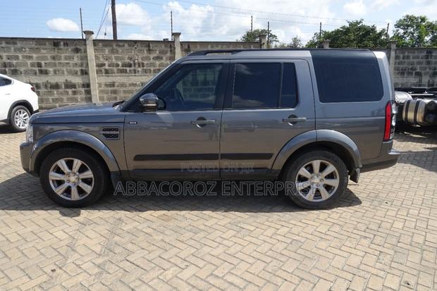 Land Rover Discovery 2015 Gray