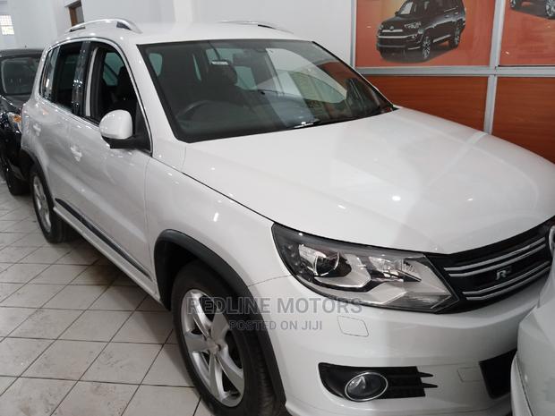 Volkswagen Tiguan 2016 - White, Sleek & Technologically Advanced