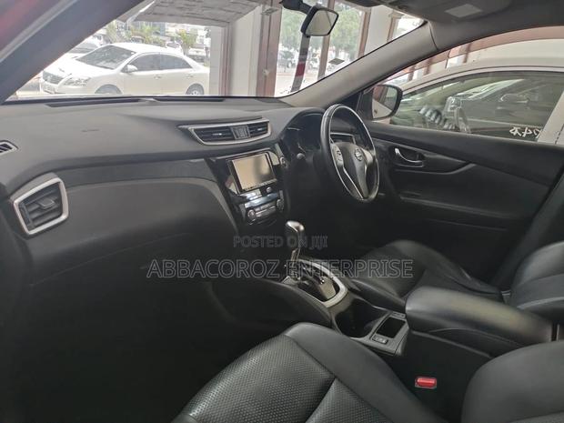 Nissan X-Trail 2015 Red