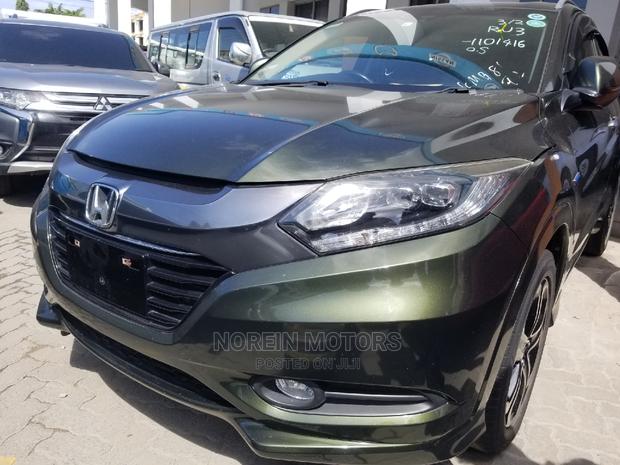 Green 2015 Honda Vezel 1.5 Hybrid 2WD - Affordable Pre-Owned
