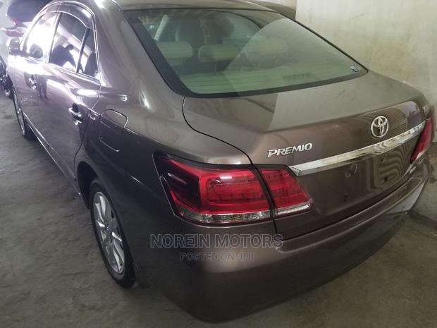 2015 Toyota Premio 1.5 FWD in Gray - Perfect for Your Drive