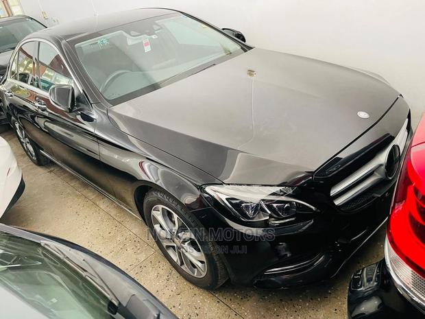 Black 2015 Mercedes-Benz C200 - Quality Pre-Owned Luxury