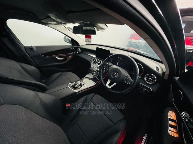 Black 2015 Mercedes-Benz C200 - Quality Pre-Owned Luxury