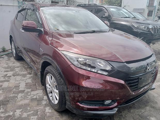 2016 Honda Vezel in Purple: Sleek and Stylish Compact SUV