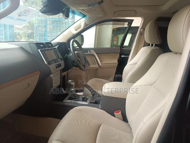 Toyota Land Cruiser Prado 2.7 2019 Black
