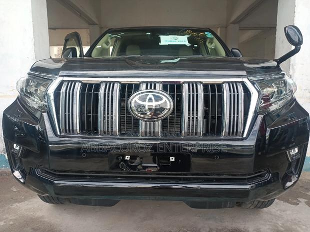 Toyota Land Cruiser Prado 2.7 2019 Black