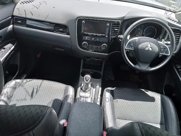 2016 Mitsubishi Outlander Silver - Pre-owned