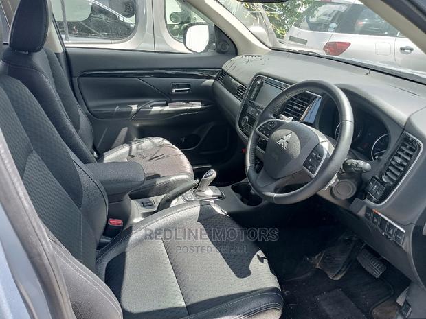 2016 Mitsubishi Outlander Silver - Pre-owned