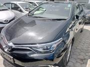 Matt Black 2016 Toyota Auris - Modern Sedan with Elegant Finish for sale