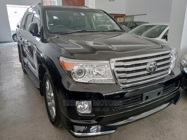 2016 Toyota Land Cruiser in Burgundy Red - Used Luxury SUV