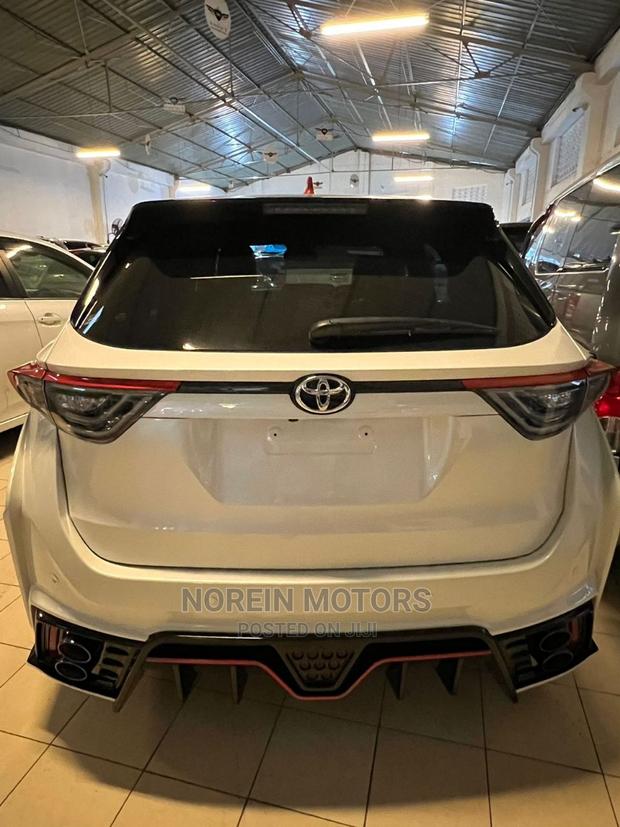 Used 2015 Toyota Harrier 2.0 White - Affordable and Luxurious SUV