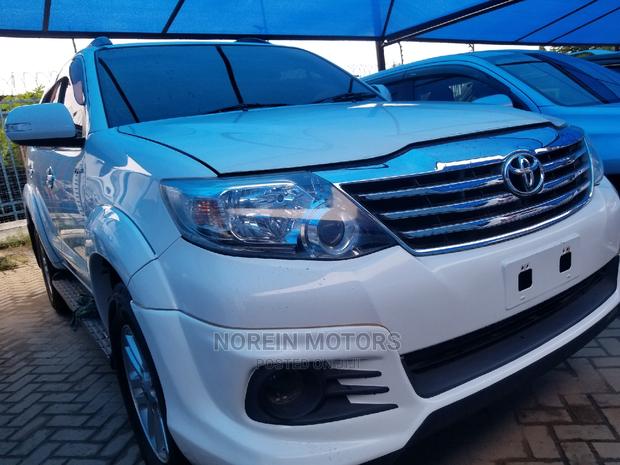 Used 2014 Toyota Fortuner 2.7 AWD - White - SUV Available