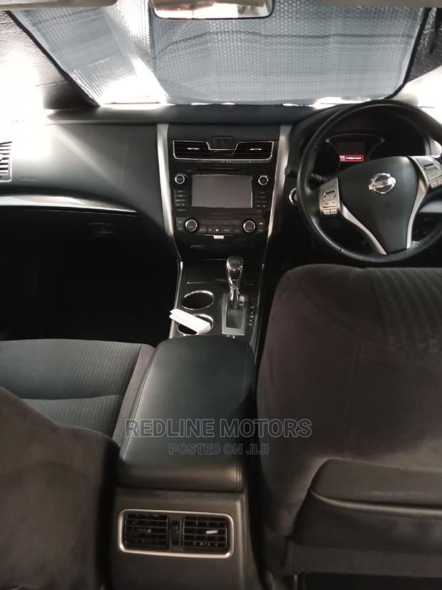 Nissan Teana 2016 in Silver: High-End Sedan for Sale