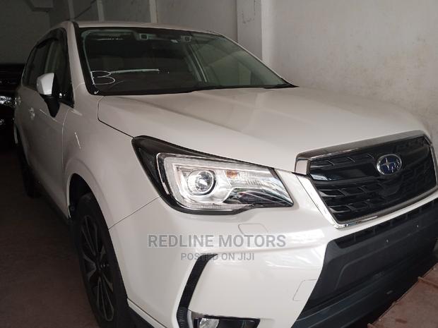 Off White Subaru Forester 2.5i AWD 2017 - Pre-owned SUV
