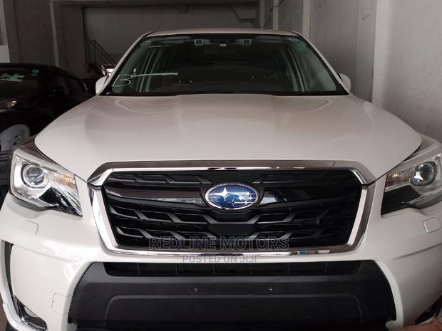 Off White Subaru Forester 2.5i AWD 2017 - Pre-owned SUV