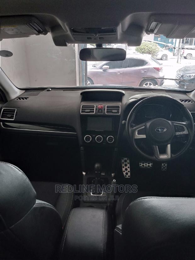 Off White Subaru Forester 2.5i AWD 2017 - Pre-owned SUV