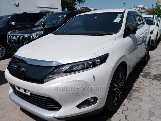 2016 White Toyota Harrier: Used SUV for Sale by Owner