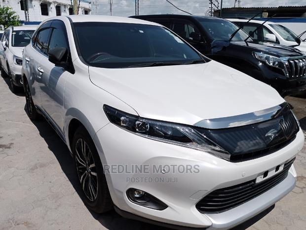 2016 White Toyota Harrier: Used SUV for Sale by Owner