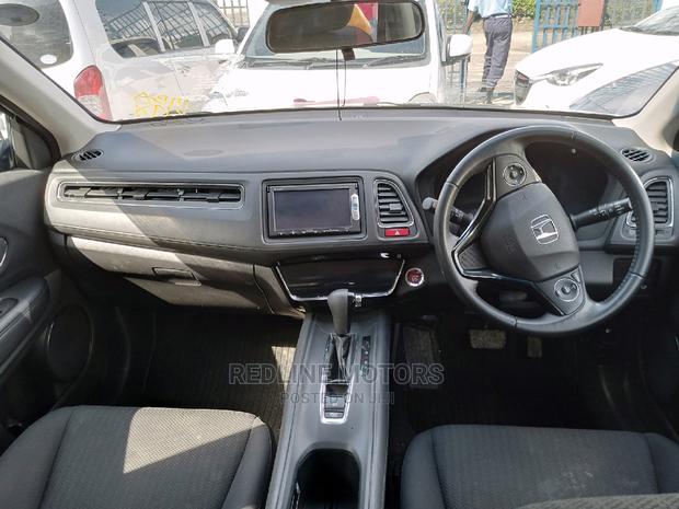 Honda Vezel Silver 2016: Compact SUV with Style & Comfort