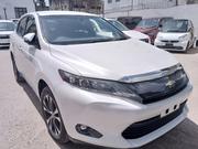 2016 Toyota Harrier 2.0 White - Spacious Luxury Vehicle for sale